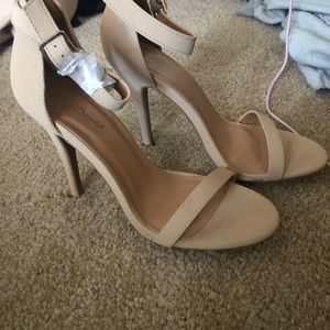 Brand new nude heels